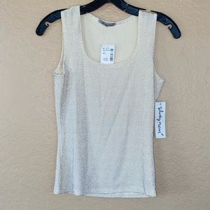 💚 New sleeveless cream tank top with silver shimmer